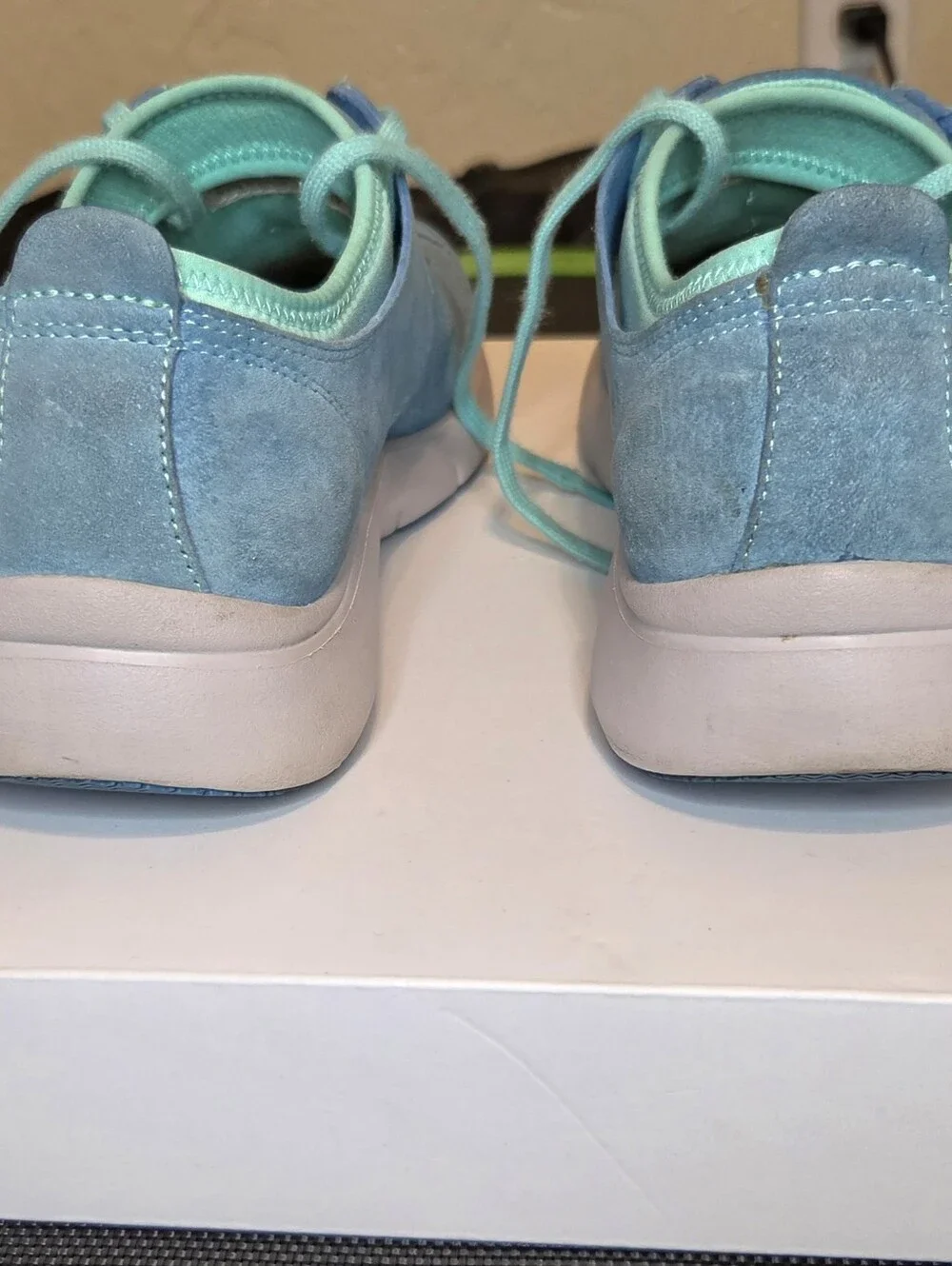 Dansko Women’s Size 39 (8.5 US) Elise Blue & Green Suede Casual Comfort Sneakers